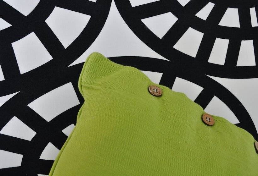 هتل Geraldton's Ocean West