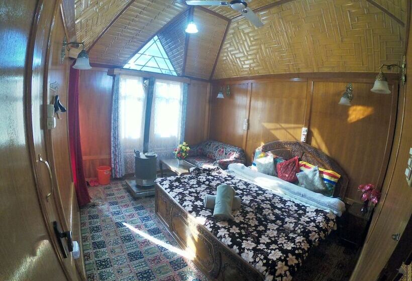 酒店 Goona Palace Houseboats