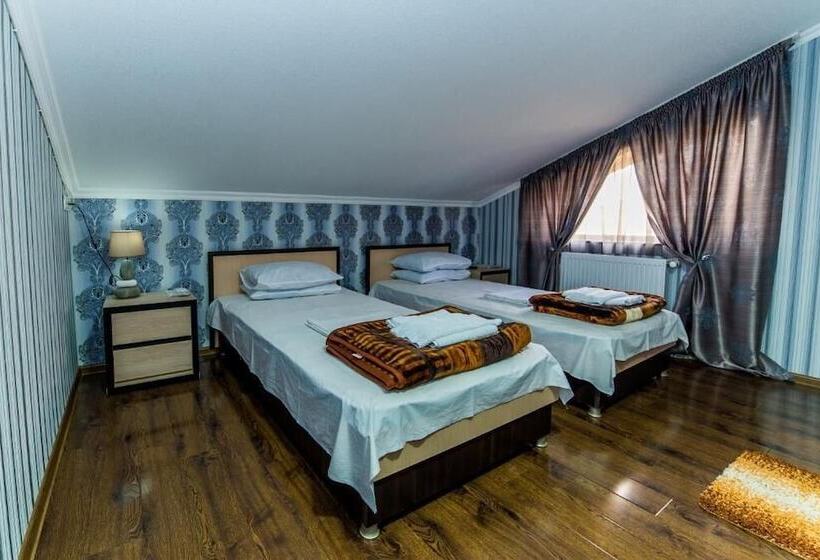 هتل Guglux &wine Cellar