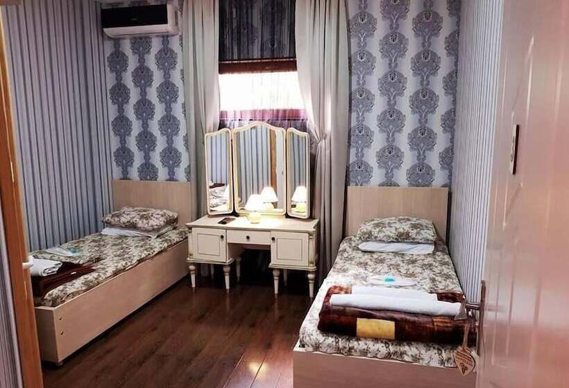 هتل Guglux &wine Cellar