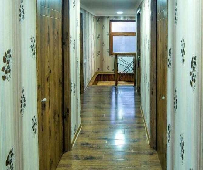 هتل Guglux &wine Cellar