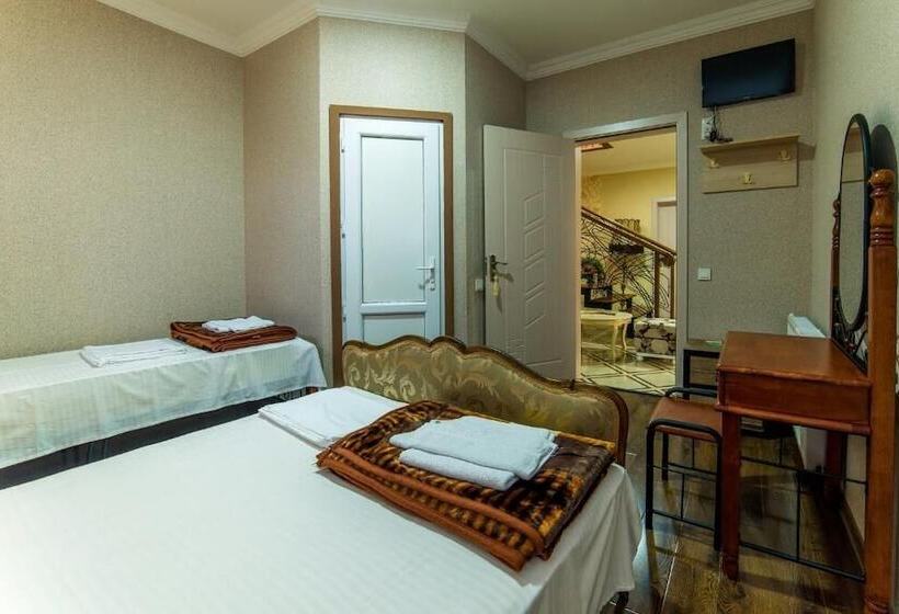 هتل Guglux &wine Cellar