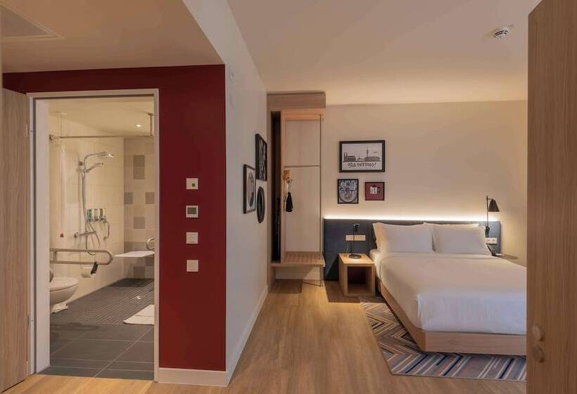 هتل Hampton By Hilton Vienna City West