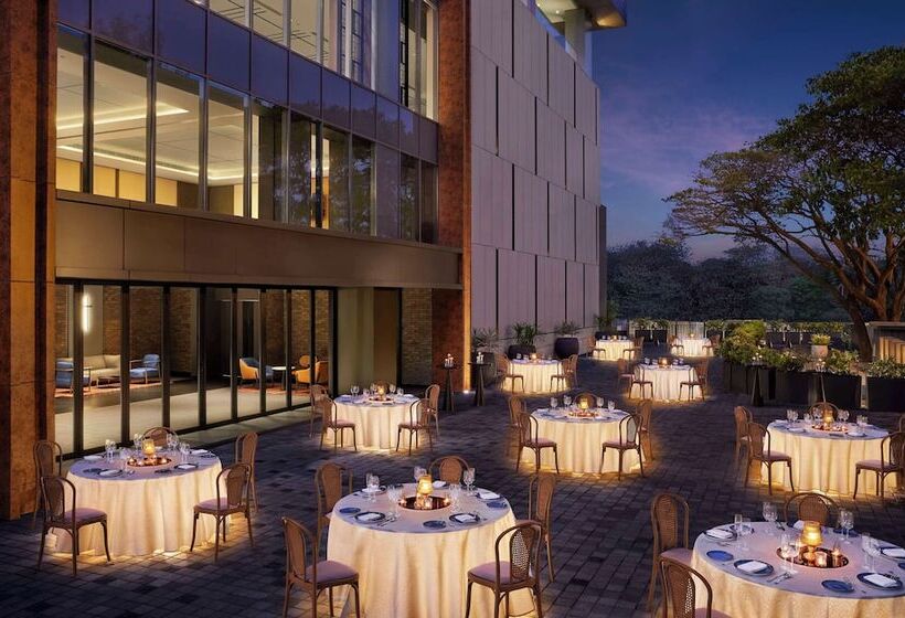 호텔 Hyatt Centric Hebbal Bengaluru