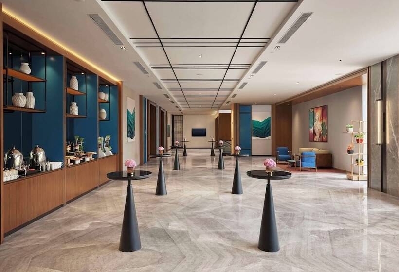 호텔 Hyatt Centric Hebbal Bengaluru