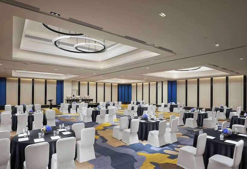 호텔 Hyatt Centric Hebbal Bengaluru