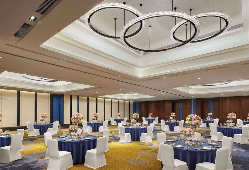 호텔 Hyatt Centric Hebbal Bengaluru