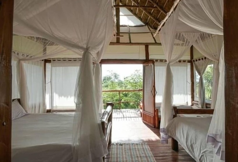 هتل Kazinga Wilderness Safari Camp