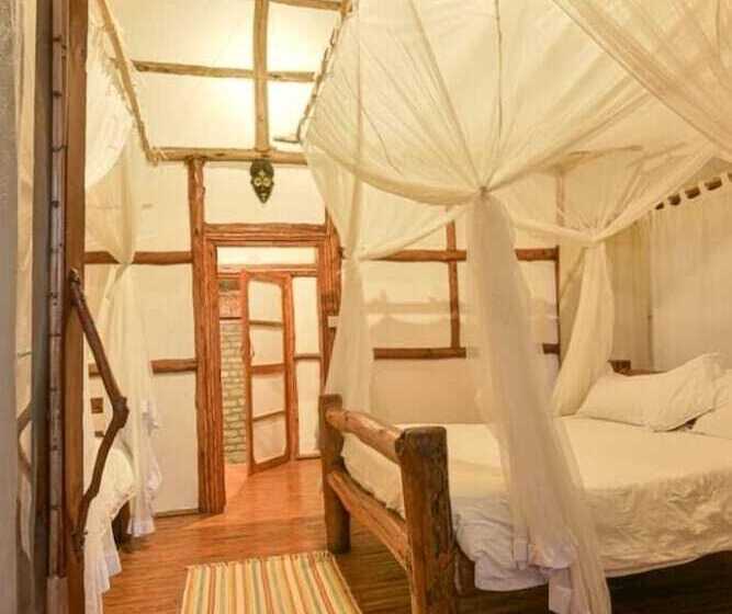 هتل Kazinga Wilderness Safari Camp