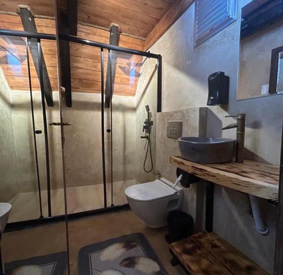 فندق Eva Bungalov