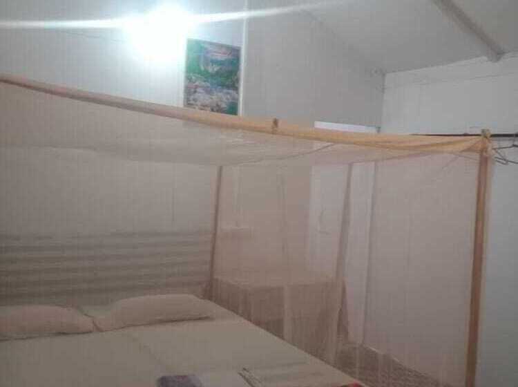 בית מלון כפרי Mountain Palm Patnem Beach