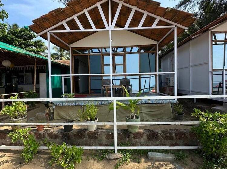 בית מלון כפרי Mountain Palm Patnem Beach