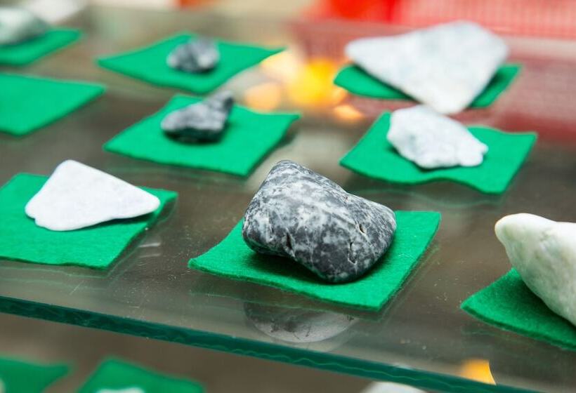 فندق Oyashirazu Kanko