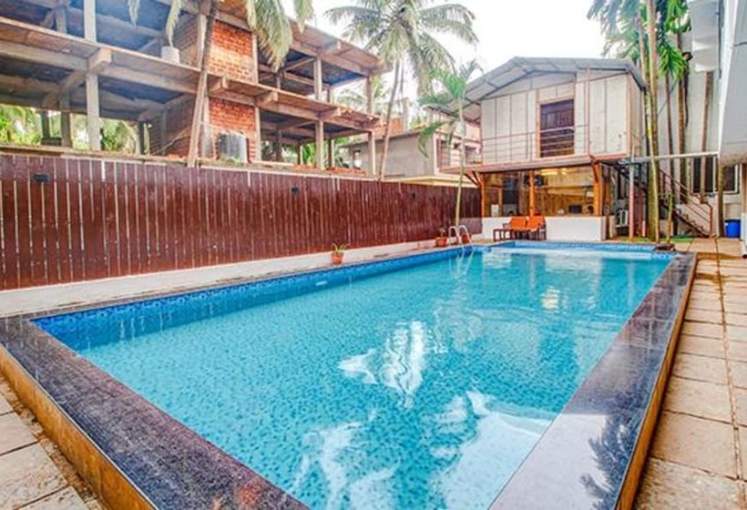 Fabhotel Pleasure Inn