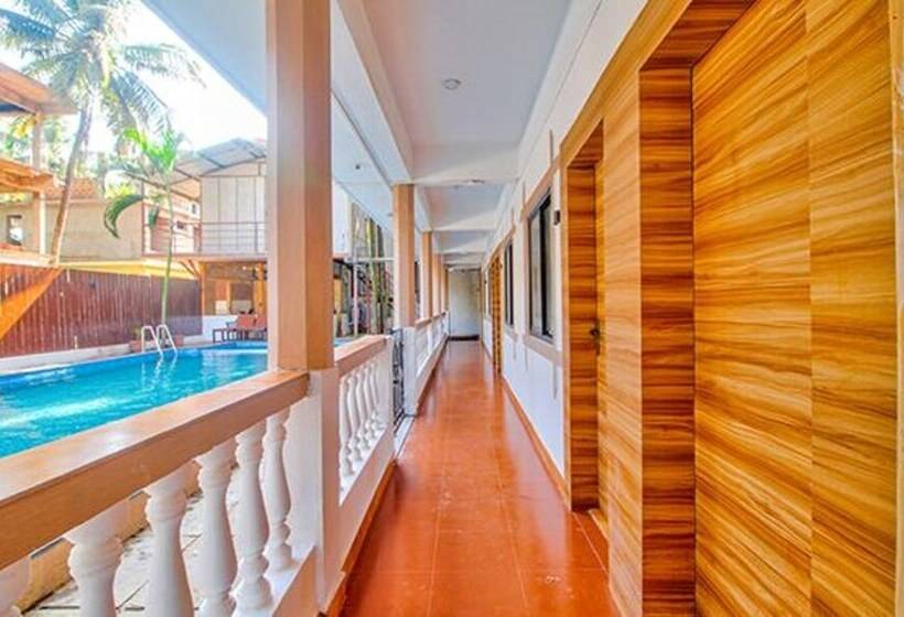 Fabhotel Pleasure Inn