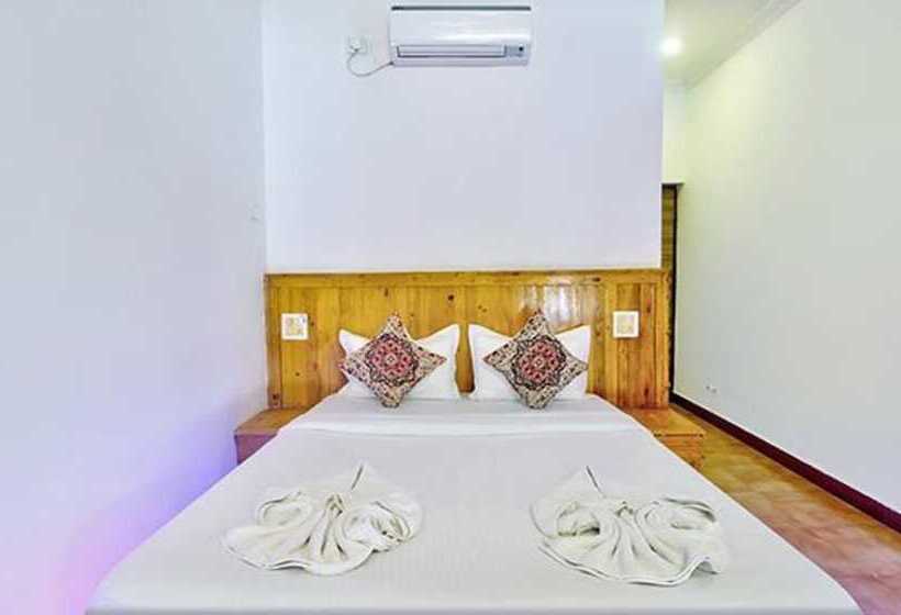 Fabhotel Pleasure Inn