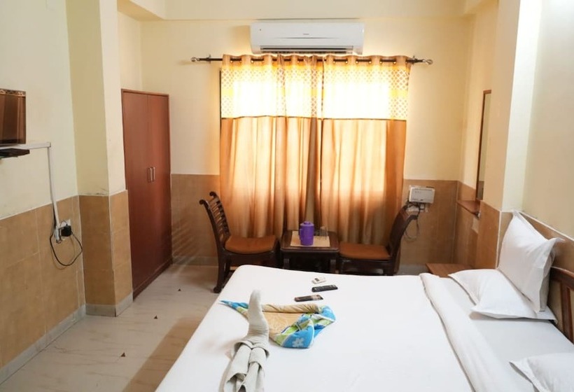 Отель Goroomgo Rajpal Palace Udaipur