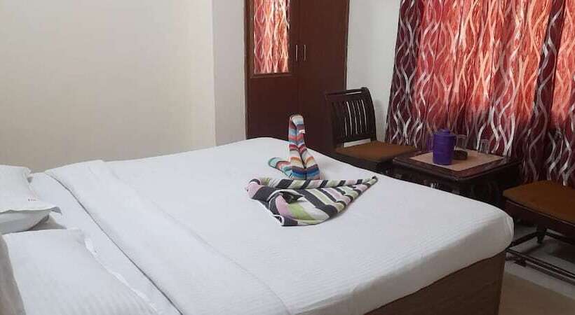 Отель Goroomgo Rajpal Palace Udaipur