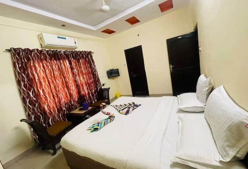 Отель Goroomgo Rajpal Palace Udaipur