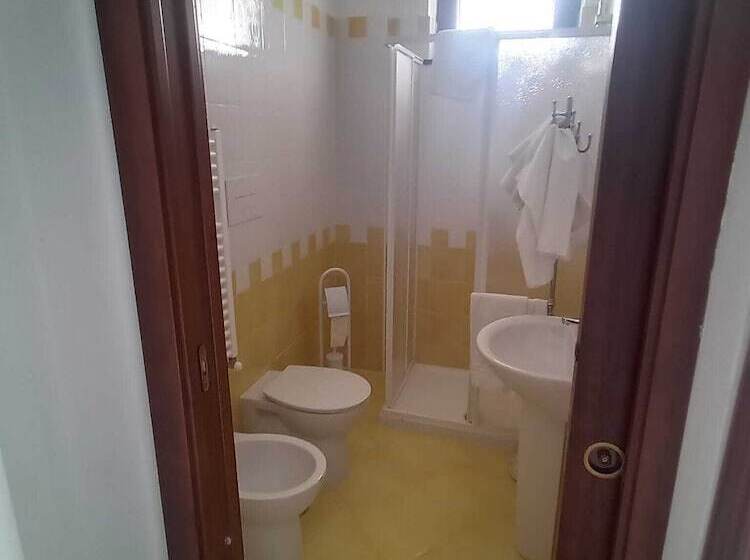 乡村酒店  Il Falco Del Cilento