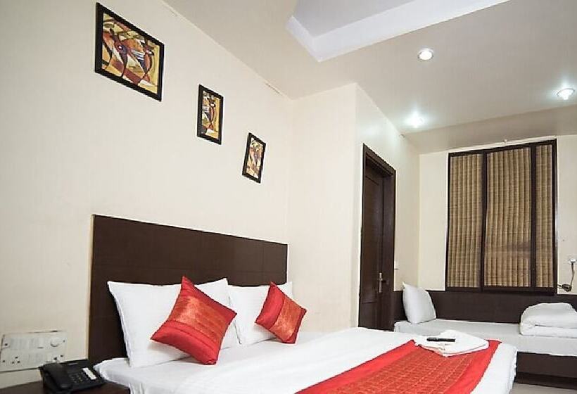 בית מלון כפרי Sunrise Dx @ Opposite New Delhi Railway Station