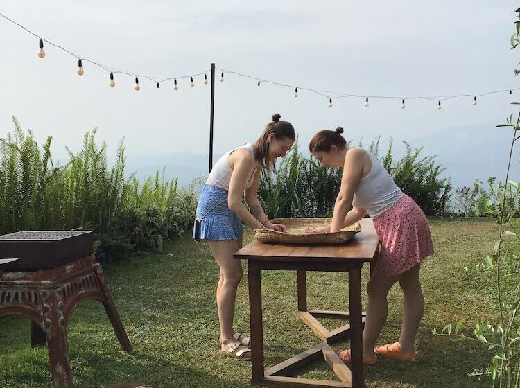 ホテル The Backyard Blangoda