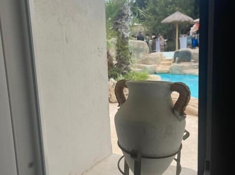 هتل The Red Farm Relais & Spa