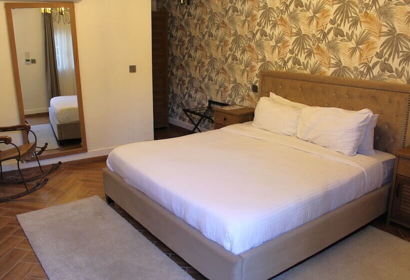 هتل The Red Farm Relais & Spa