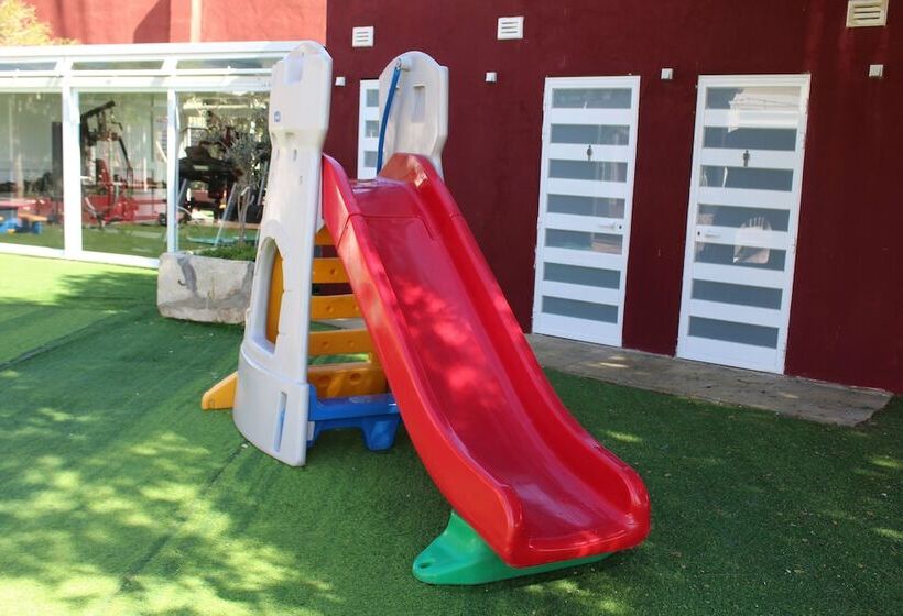 هتل The Red Farm Relais & Spa