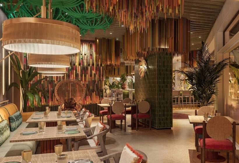 هتل The St. Regis Al Mouj Muscat Resort