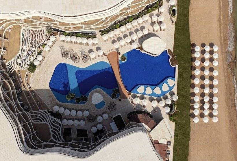 هتل The St. Regis Al Mouj Muscat Resort