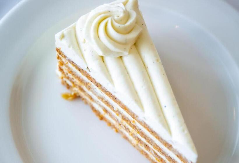 هتل The St. Regis Al Mouj Muscat Resort