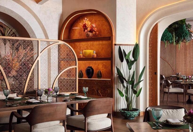 هتل The St. Regis Al Mouj Muscat Resort