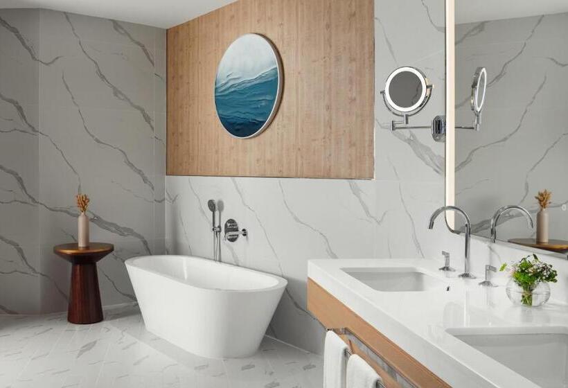 هتل The St. Regis Al Mouj Muscat Resort