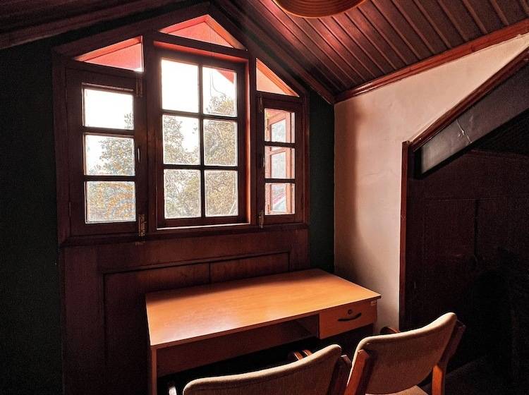 Wingait Inn   Hotel Near The Mall Road