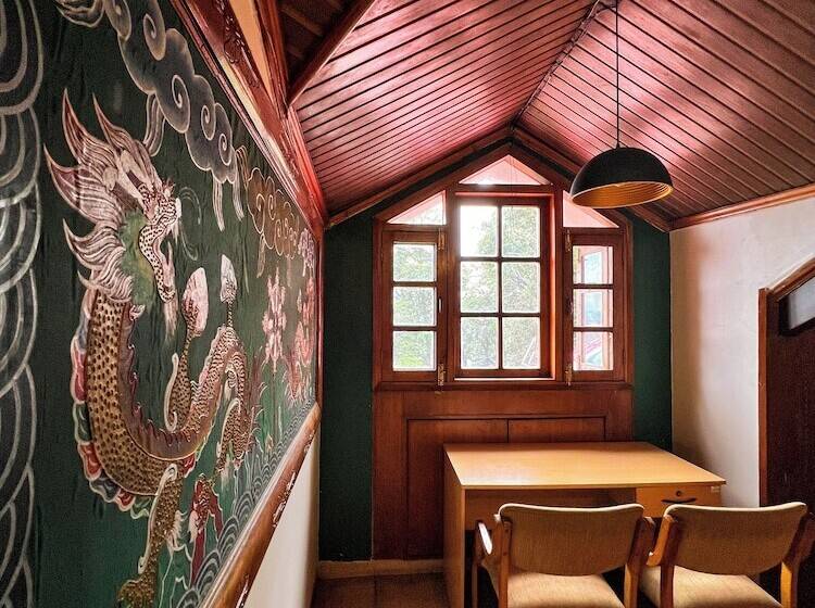 Wingait Inn   Hotel Near The Mall Road