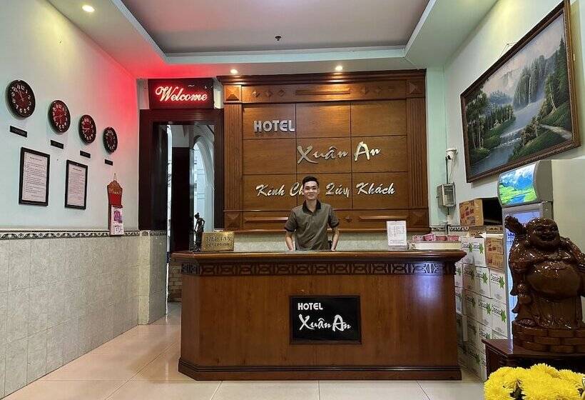 Xuan An Hotel   By Bay Luxury