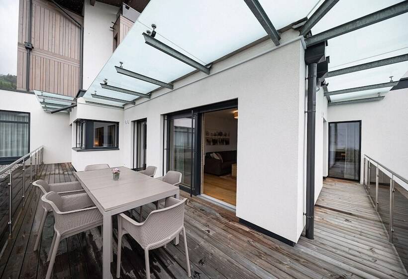 Lakeside Luxury Apartments