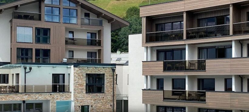 Lakeside Luxury Apartments