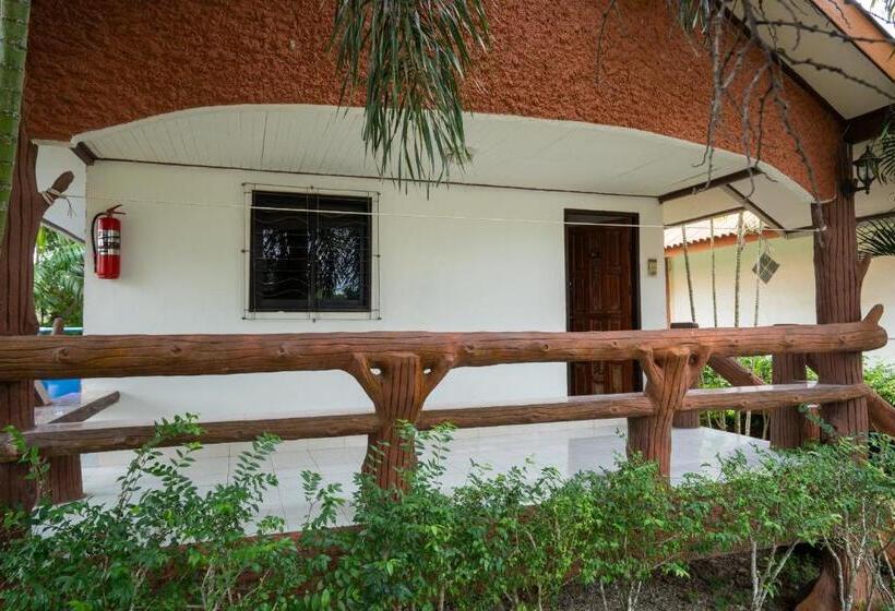 Lanta School Beach Resort