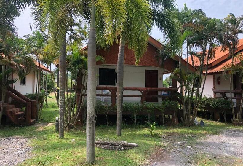 Lanta School Beach Resort