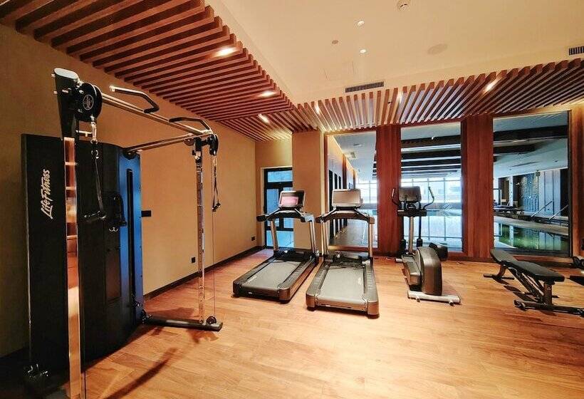 Oakwood Suites Chongli