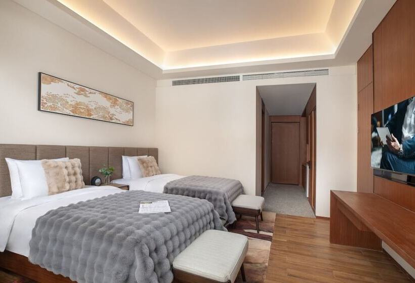 Oakwood Suites Chongli