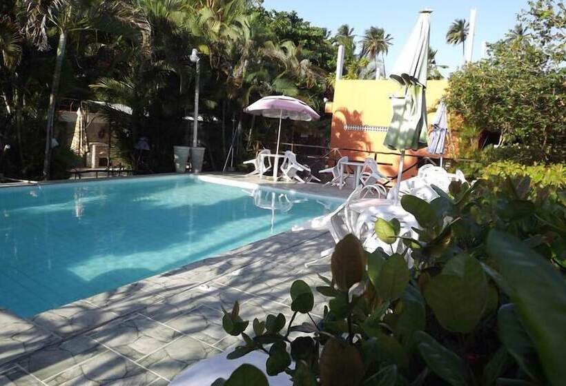 Okakoaras Hotel Handmade Hospitality