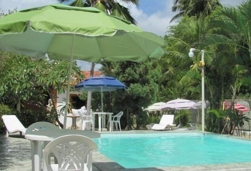 Okakoaras Hotel Handmade Hospitality