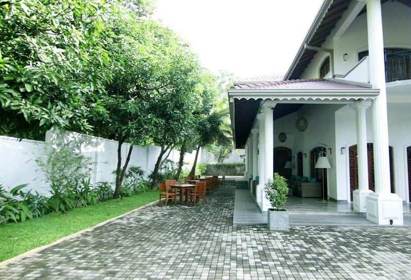 بنسيون Adaviya Resort