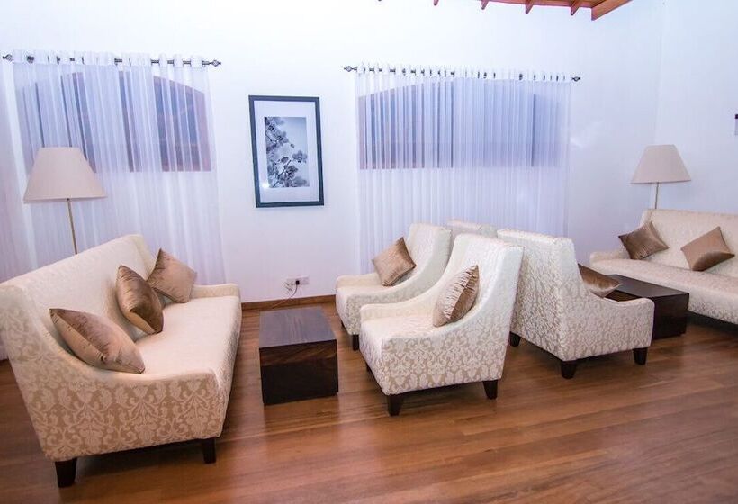 بنسيون Adaviya Resort