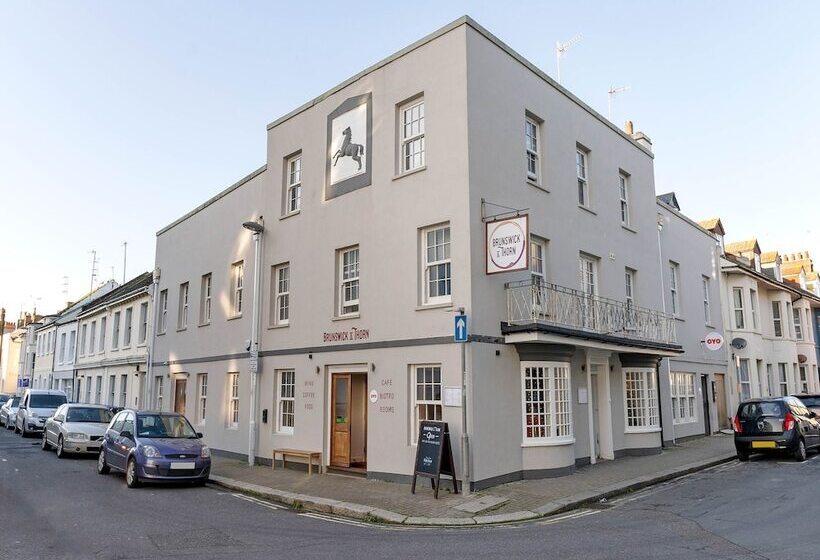 بنسيون Brunswick And Thorn