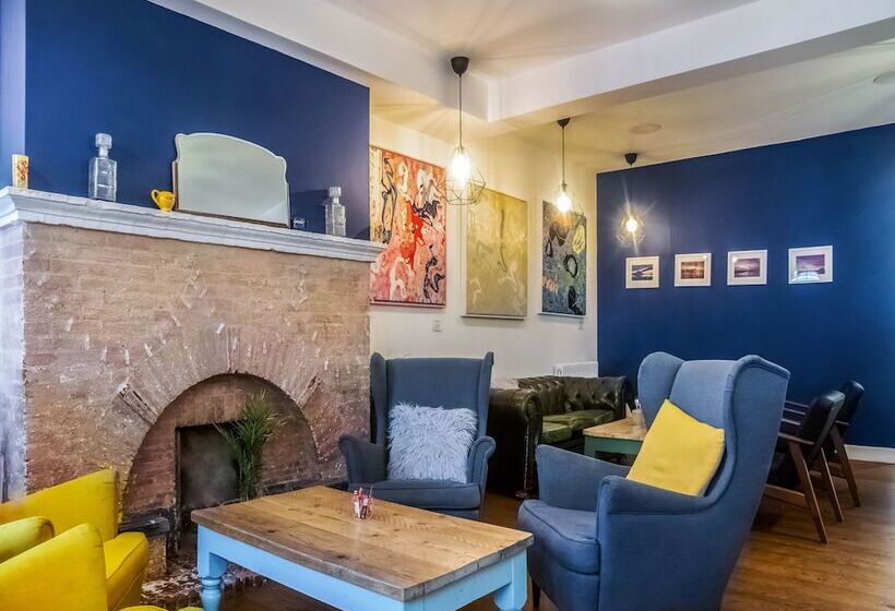 بنسيون Brunswick And Thorn