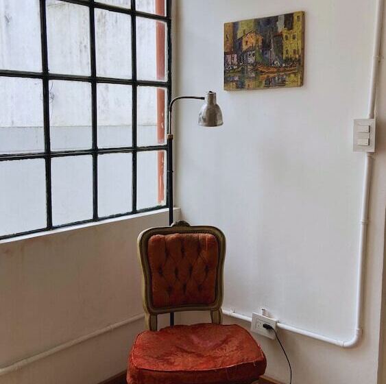 پانسیون Casa En El Encantador San Telmo   8 Habitaciones